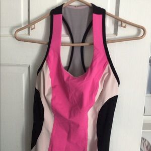 Lululemon tank
